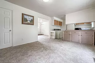 32339 Chalfonte Dr, Warren, MI 48092 - Photo 10