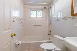 32339 Chalfonte Dr, Warren, MI 48092 - Photo 16