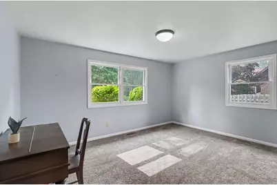 7611 Thrasher Ln, Kalamazoo, MI 49009 - Photo 14
