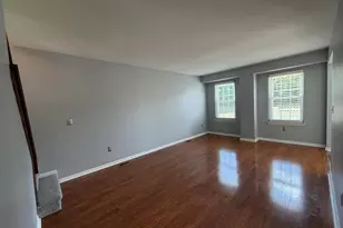 7471 N Kingston Ct, Westland, MI 48185 - Photo 4