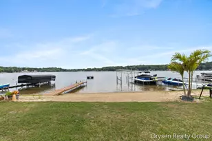 24249 Draper Dr, Sturgis, MI 49091 - Photo 8
