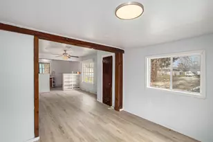 1941 Walcott St, Saginaw, MI 48601 - Photo 6