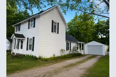 28 W Post Street, Newaygo, MI 49337 - Photo 2