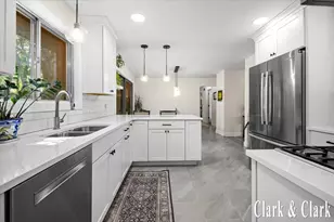270 Lenora Ave NW, Grand Rapids, MI 49504 - Photo 6