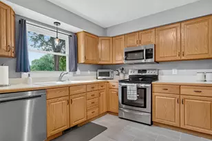 4350 Somerville Dr, West Bloomfield, MI 48323 - Photo 12