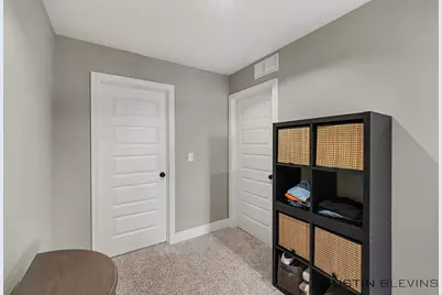 8915 Barrington Lane, Jenison, MI 49428 - Photo 14