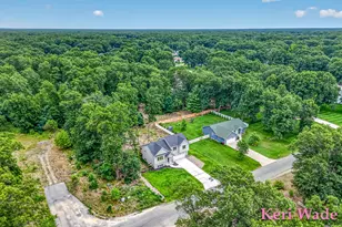 370 Chopin Dr, Muskegon, MI 49442 - Photo 44