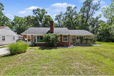 216 Hampton Road, Benton Harbor, MI 49022 - Photo 2