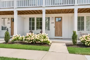 929 Harbor Dr E, Saint Joseph, MI 49085 - Photo 2