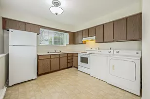 1670 Tudor Dr, Ann Arbor, MI 48103 - Photo 24