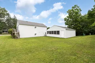 1670 Tudor Dr, Ann Arbor, MI 48103 - Photo 2