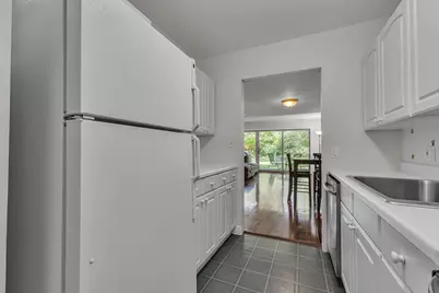 753 Peninsula Court #305, Ann Arbor, MI 48105 - Photo 16