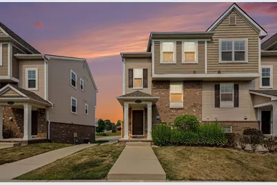 4576 Bradley Circle #25, Troy, MI 48085 - Photo 1