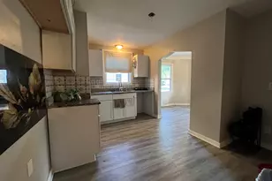 19977 Elkhart St, Harper Woods, MI 48225 - Photo 8