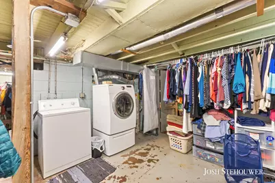 364 W 21st Street, Holland, MI 49423 - Photo 24