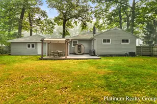 1519 Hansen St, Muskegon, MI 49445 - Photo 2