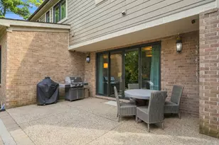 1215 Manchester Rd, Birmingham, MI 48009 - Photo 54