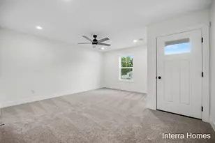 918 Indiana Ave, South Haven, MI 49090 - Photo 10