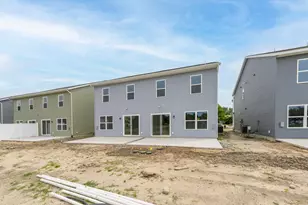 918 Indiana Ave, South Haven, MI 49090 - Photo 18