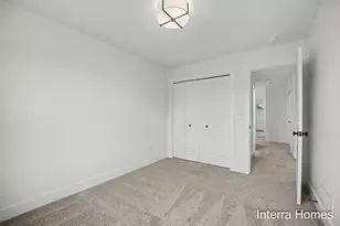 918 Indiana Ave, South Haven, MI 49090 - Photo 16