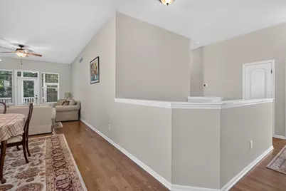 803 E Barrington Circle, Jackson, MI 49203 - Photo 6