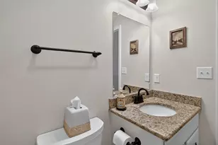 803 E Barrington Cir, Jackson, MI 49203 - Photo 26