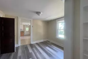 519 Seymour Ave, Jackson, MI 49202 - Photo 12
