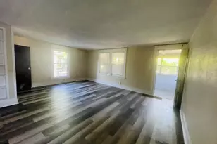 519 Seymour Ave, Jackson, MI 49202 - Photo 14
