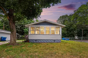 1768 Henry St, Muskegon, MI 49441 - Photo 2