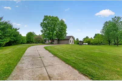 15510 Davis Drive, Addison, MI 49220 - Photo 8