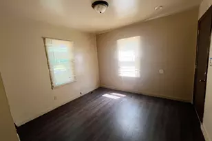 840 E High St, Benton Harbor, MI 49022 - Photo 4