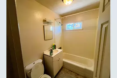 840 E High Street, Benton Harbor, MI 49022 - Photo 6
