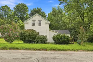 617 N 3rd St, Niles, MI 49120 - Photo 2
