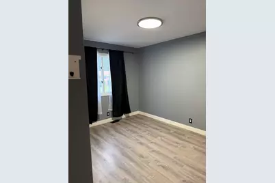 4283 Woodstock Road, Waterford, MI 48328 - Photo 22