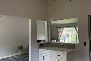 4283 Woodstock Rd, Waterford, MI 48328 - Photo 8