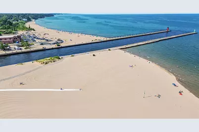 20 Lake Shore Drive, South Haven, MI 49090 - Photo 12