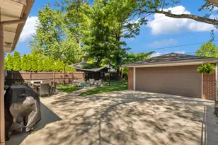4106 Highfield Rd, Royal Oak, MI 48073 - Photo 38