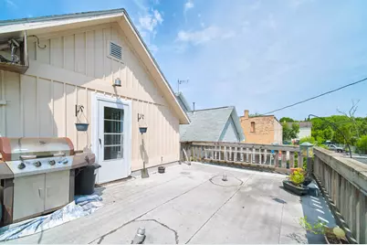 135 Washington Street, Manistee, MI 49660 - Photo 30