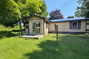 17923 2nd St, Barryton, MI 49305 - Photo 16