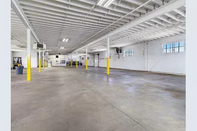 200 E Broadway Street, Three Rivers, MI 49093 - Photo 4