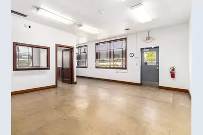 200 E Broadway Street, Three Rivers, MI 49093 - Photo 8