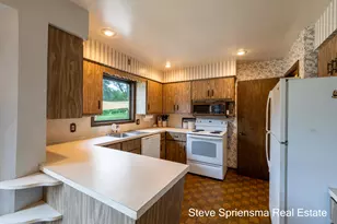 997 Cypress Dr, Jenison, MI 49428 - Photo 16