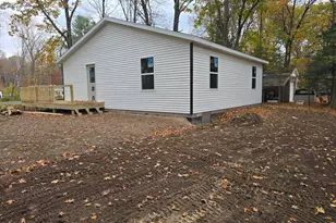 8478 Vista Dr, Newaygo, MI 49337 - Photo 2