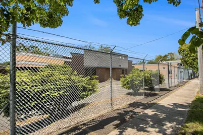 1206 E Crosstown Parkway #Entire bldg, Kalamazoo, MI 49001 - Photo 18