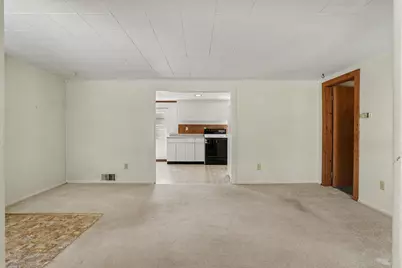 15 4th Street, Plainwell, MI 49080 - Photo 8