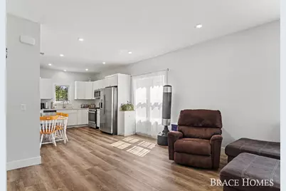 1808 Robinson Street, Grand Haven, MI 49417 - Photo 6