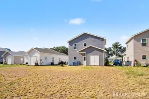 1808 Robinson St, Grand Haven, MI 49417 - Photo 20