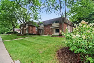 541 Long Shr Dr, Ann Arbor, MI 48105 - Photo 24