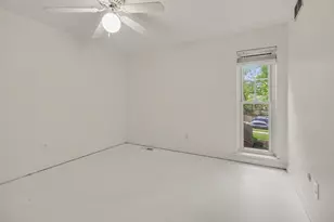 541 Long Shr Dr, Ann Arbor, MI 48105 - Photo 14