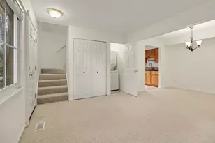 541 Long Shr Dr, Ann Arbor, MI 48105 - Photo 6